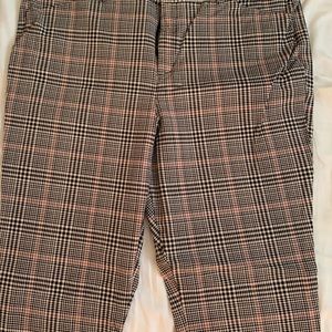 Old Navy High Rise Pixie Pants